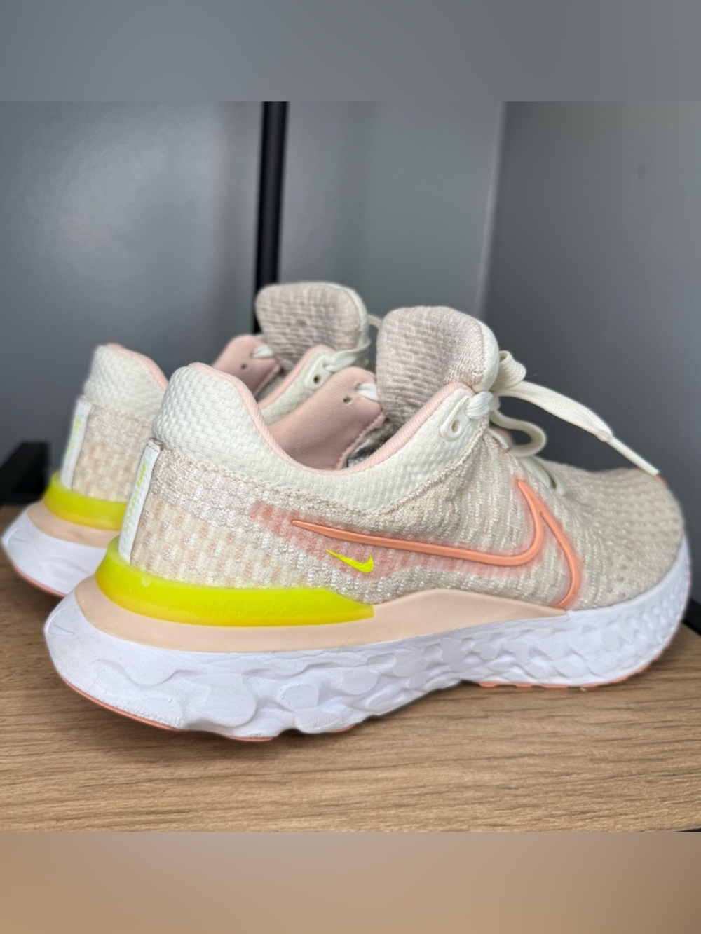 Nike React Infinity Run Flyknit 3 Women’s Shoes - Picture 3 of 8